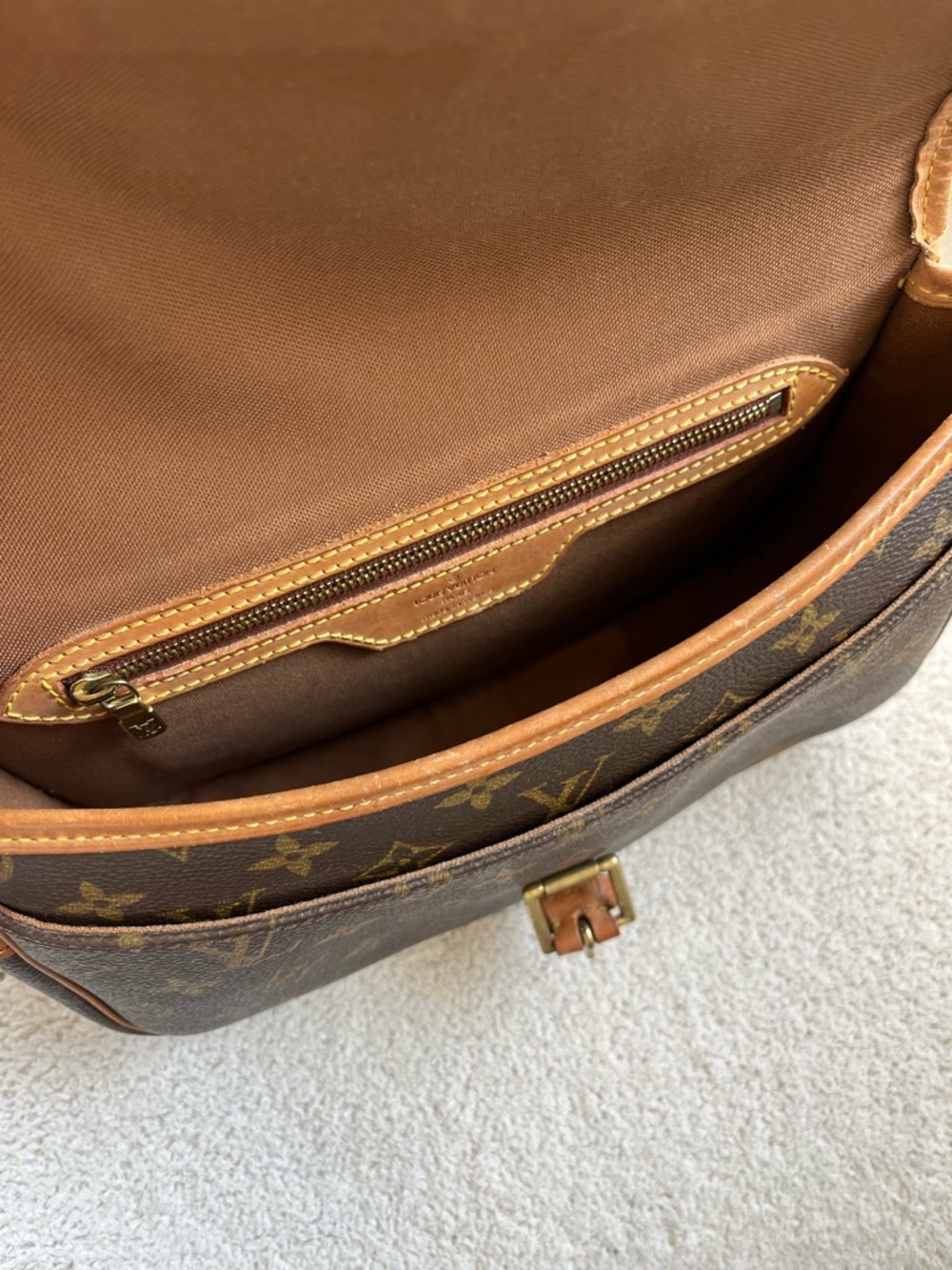 Louis Vuitton Sologne Monogram Canvas Crossbody - Picture 11 of 14
